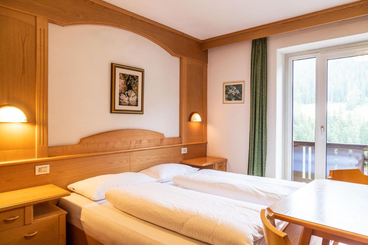 Garni Juri Bed & Breakfast La Villa  Luaran gambar