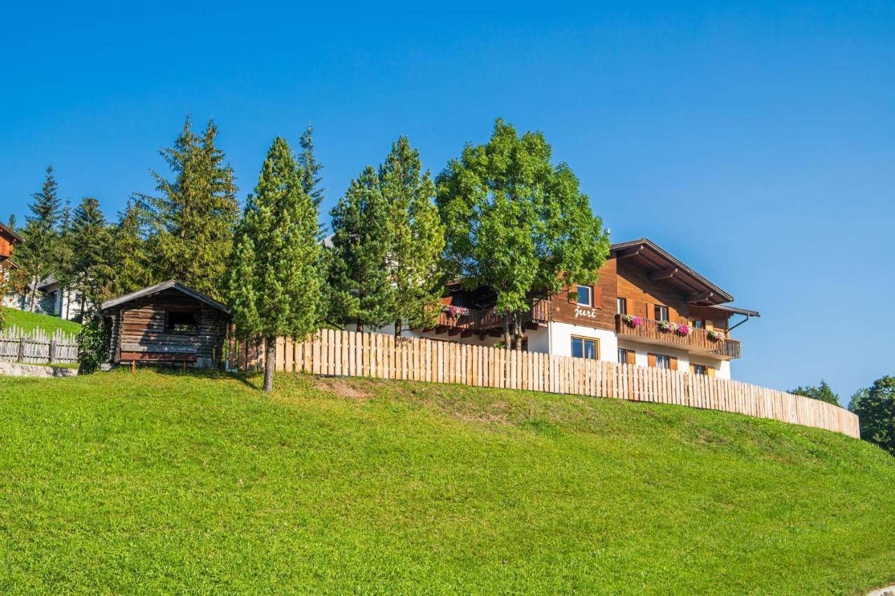 Garni Juri Bed & Breakfast La Villa  Luaran gambar