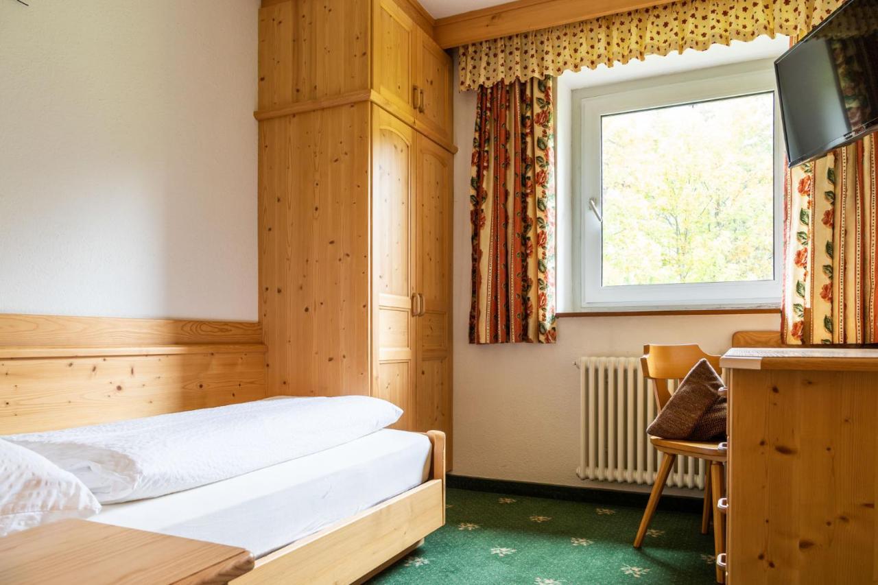 Garni Juri Bed & Breakfast La Villa  Luaran gambar